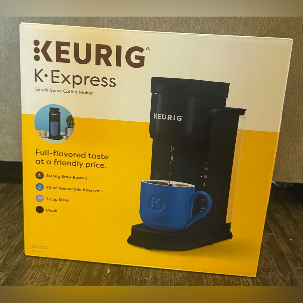 FINAL PRICE - NIB Keurig coffee maker!🍄